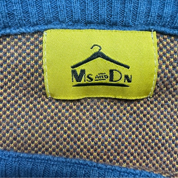 Vintage Ms and Dn 90s Disney Alice in Wonderland and Her Rabbit Sweater - Picture 2 of 7